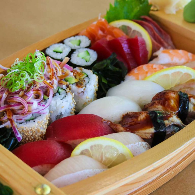 Sushi & Sashimi Boat